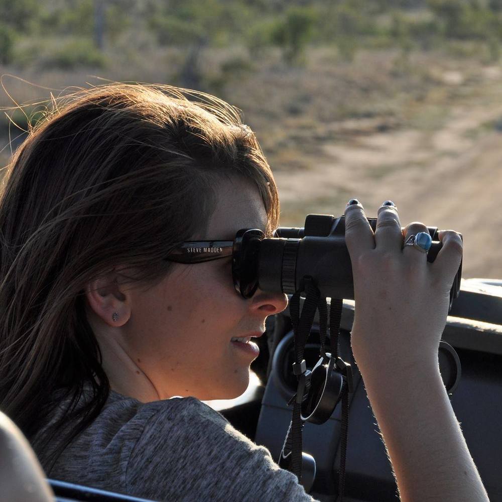 Meet your Posher, Caroline